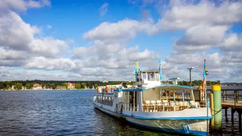 Titelbild für Wannsee mit 7-Seen Rundfahrt & Stadtrundfahrt Potsdam